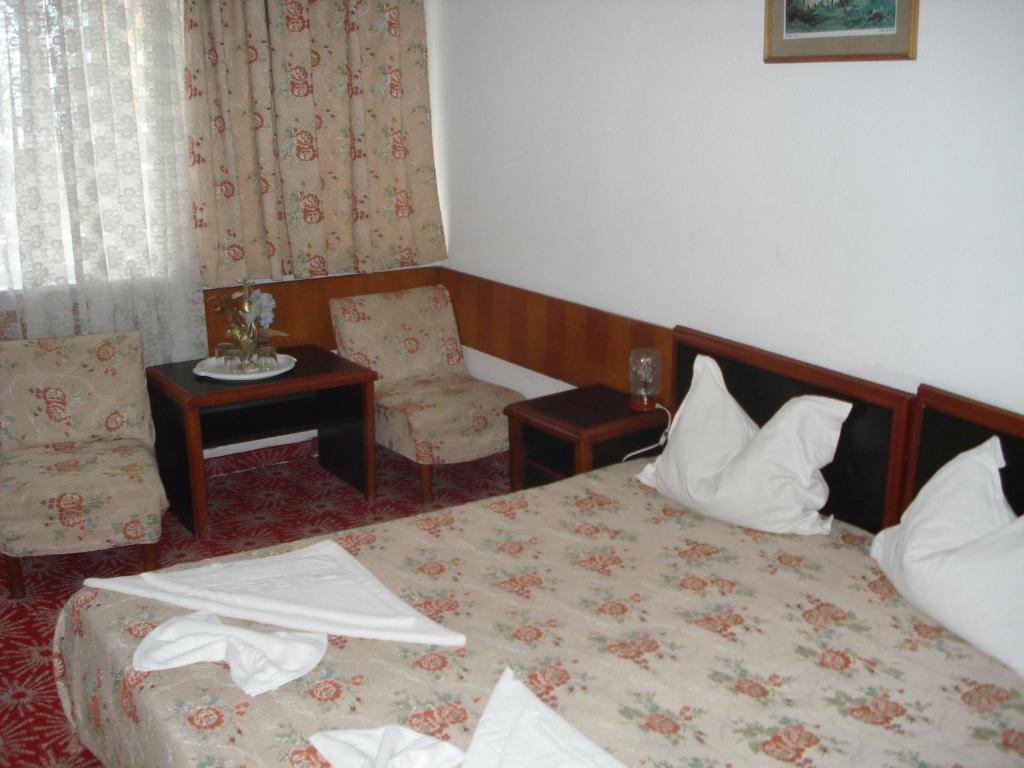 מנגליה Hotel Tosca מראה חיצוני תמונה